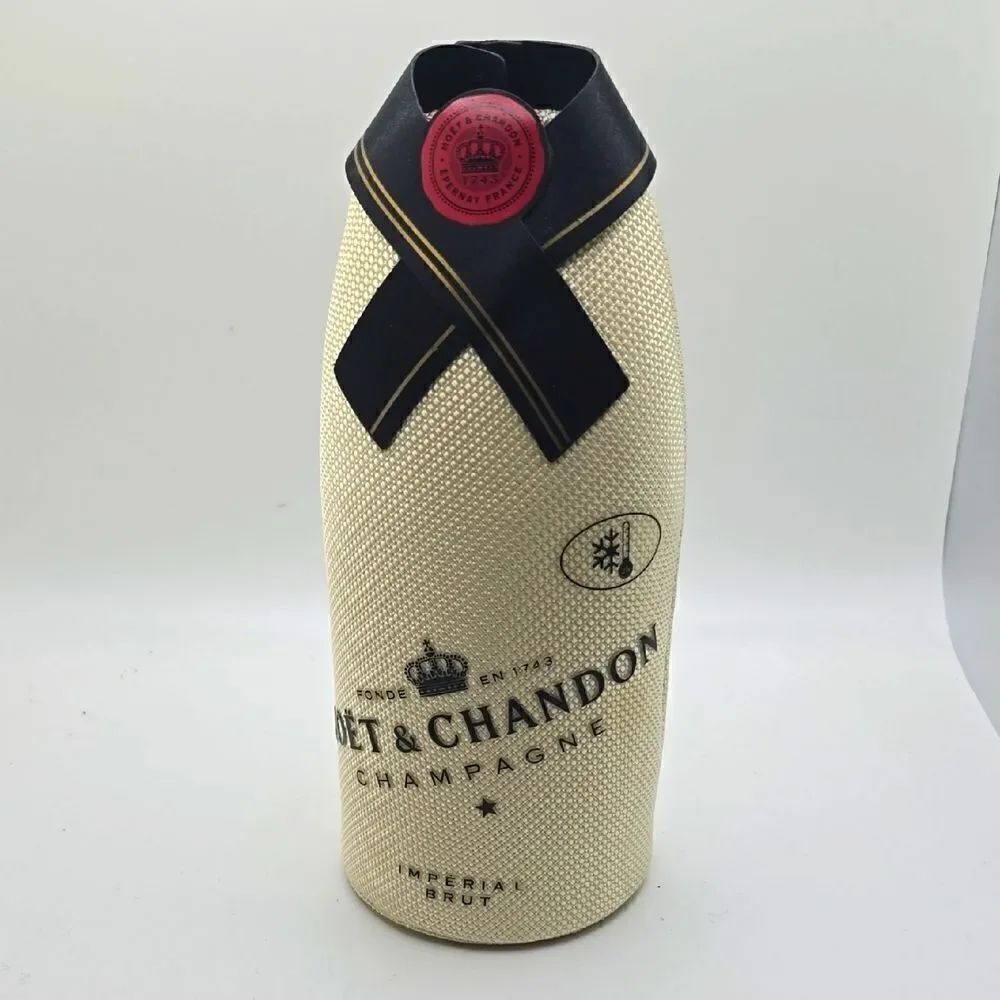 Moet & Chandon | Insulated Champagne Sleeve